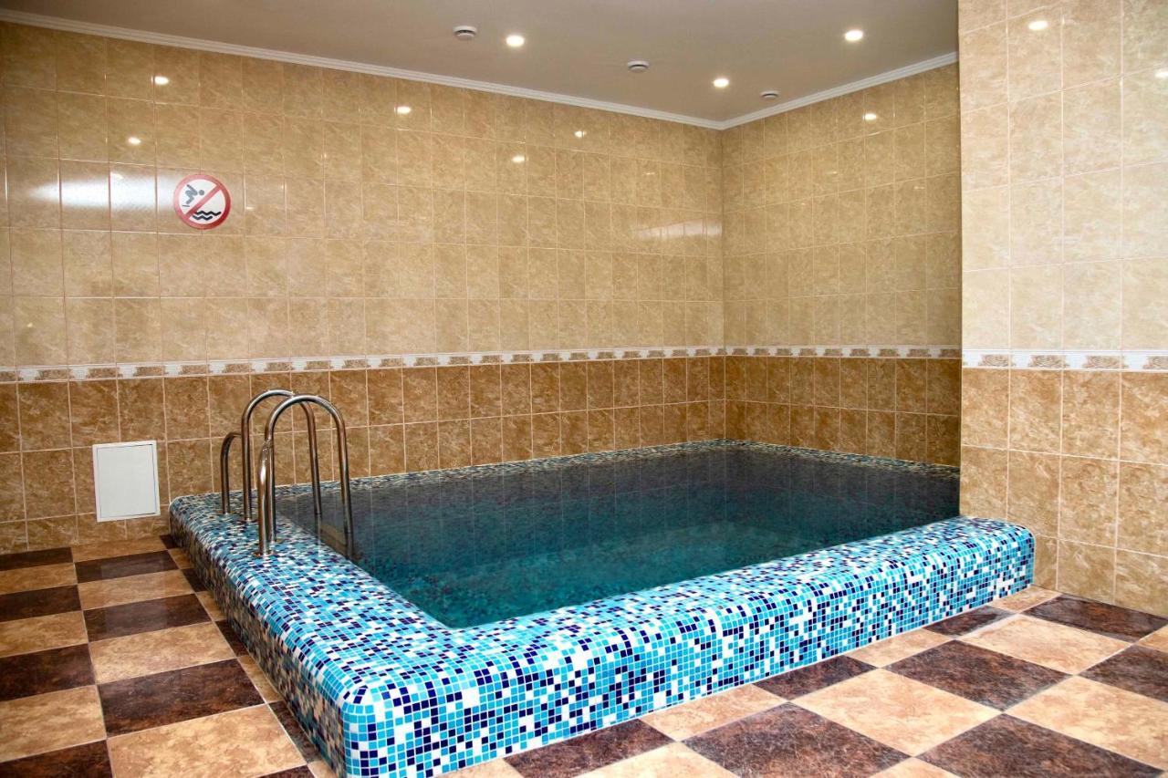 Вілія Hotel Lomachintsy Bagian luar foto